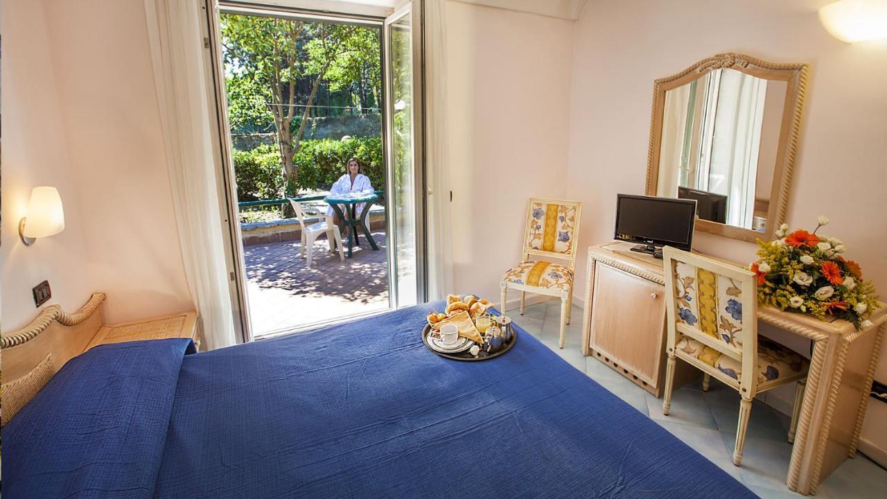 Single Room,1274700094:JPEG