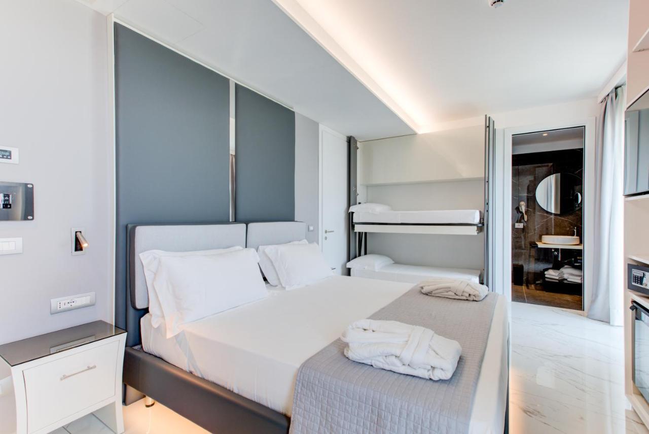 Junior Suite with Sea View with Spa access,1117479087:JPEG