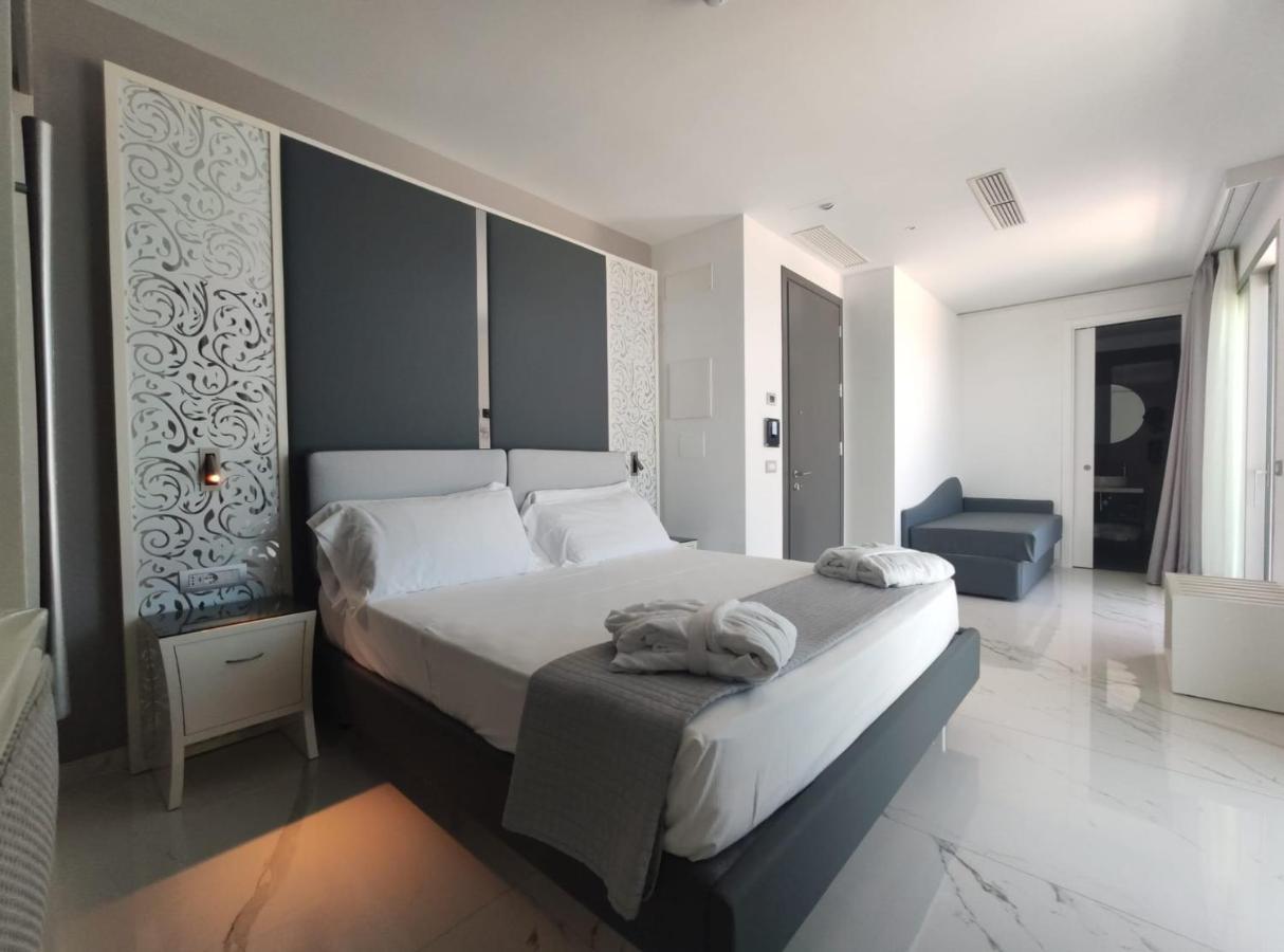 Junior Suite with Spa access,1145591611:JPEG