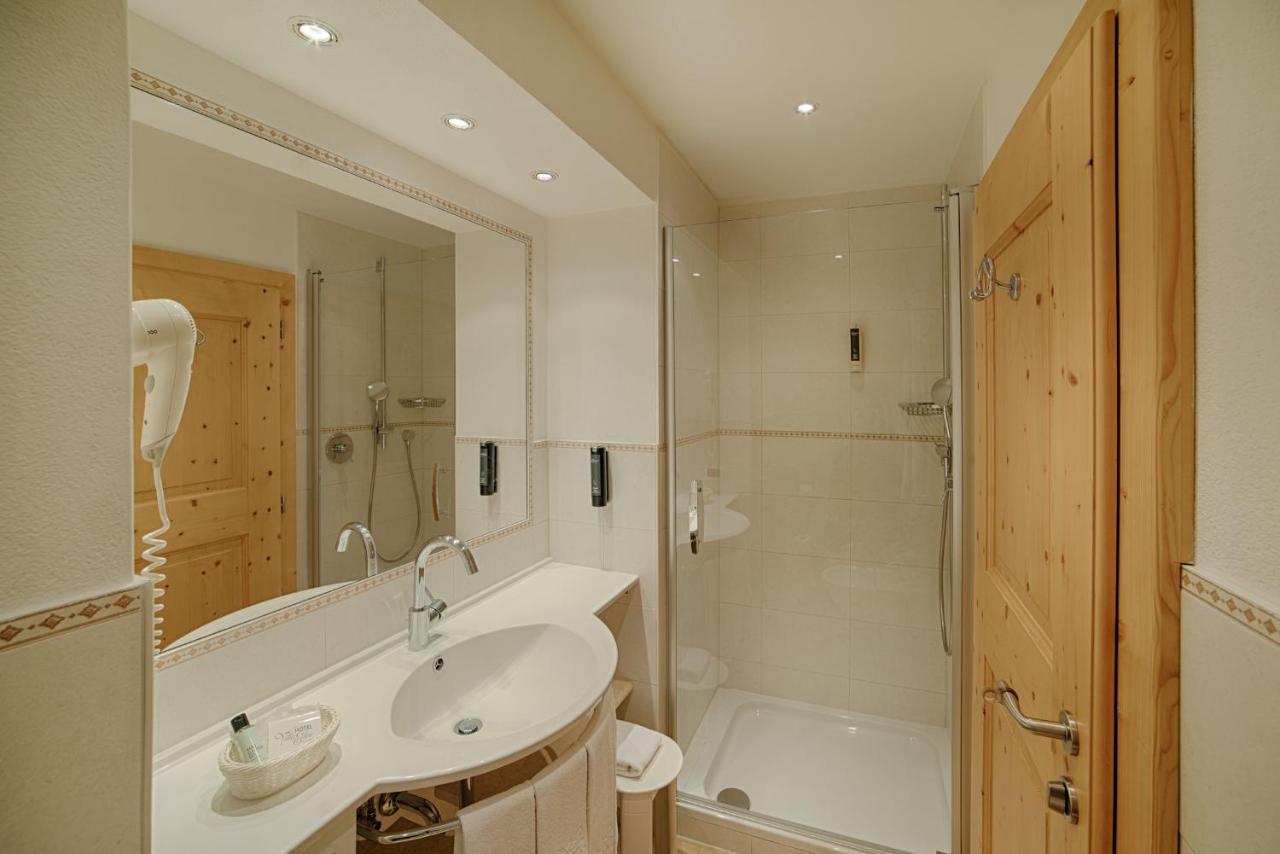 Double Room with Balcony,1192727077:JPEG