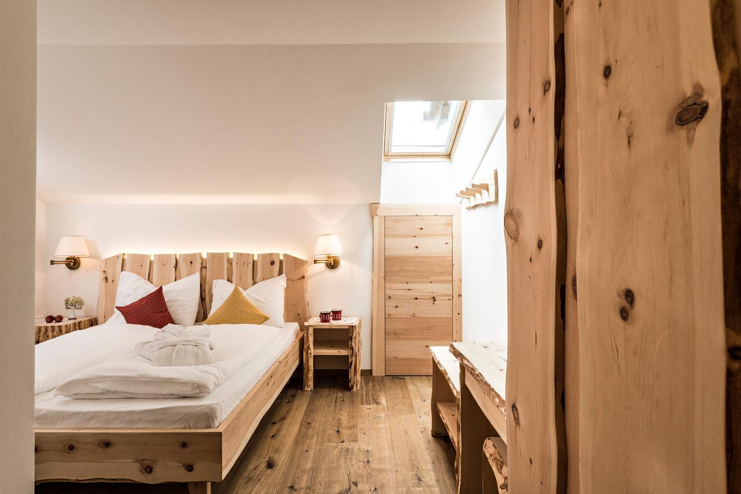 Standard Double Room,1260149248:JPEG