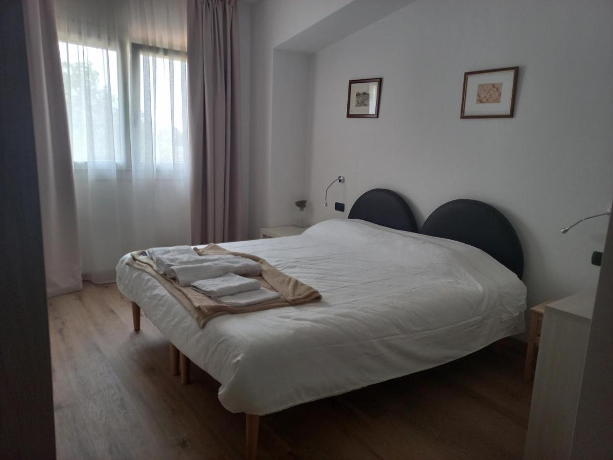 Double or Twin Room,1265075398:JPEG