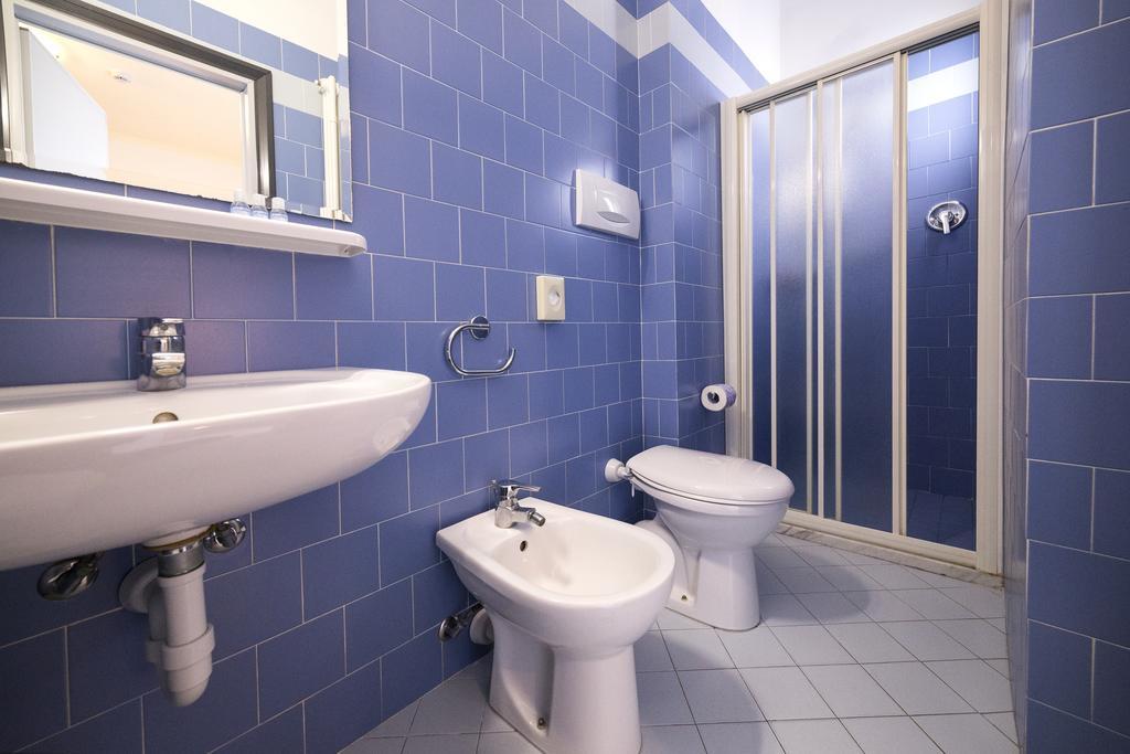 Double Room,1388395901:JPEG