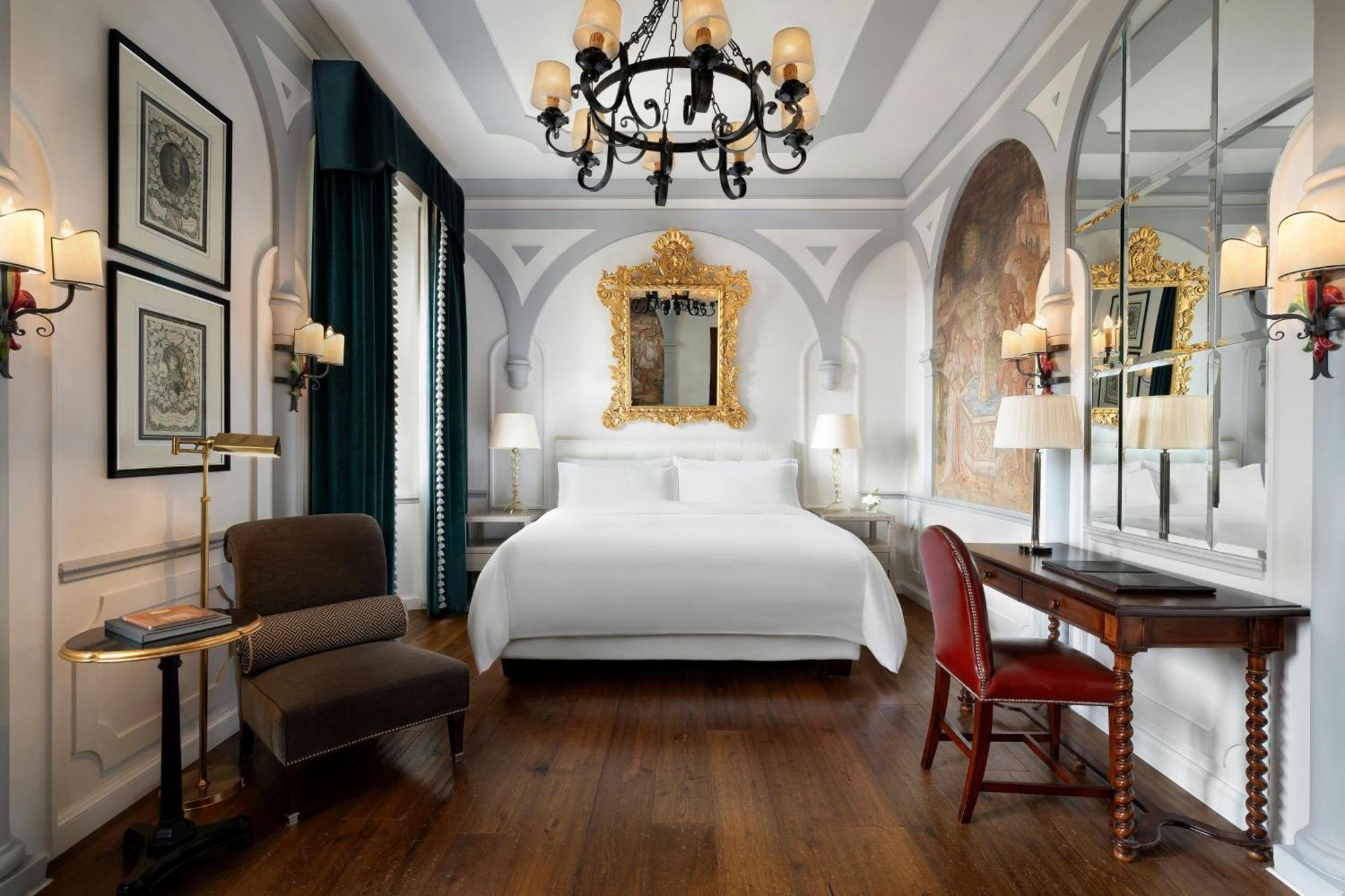 Deluxe Guest room 1 King