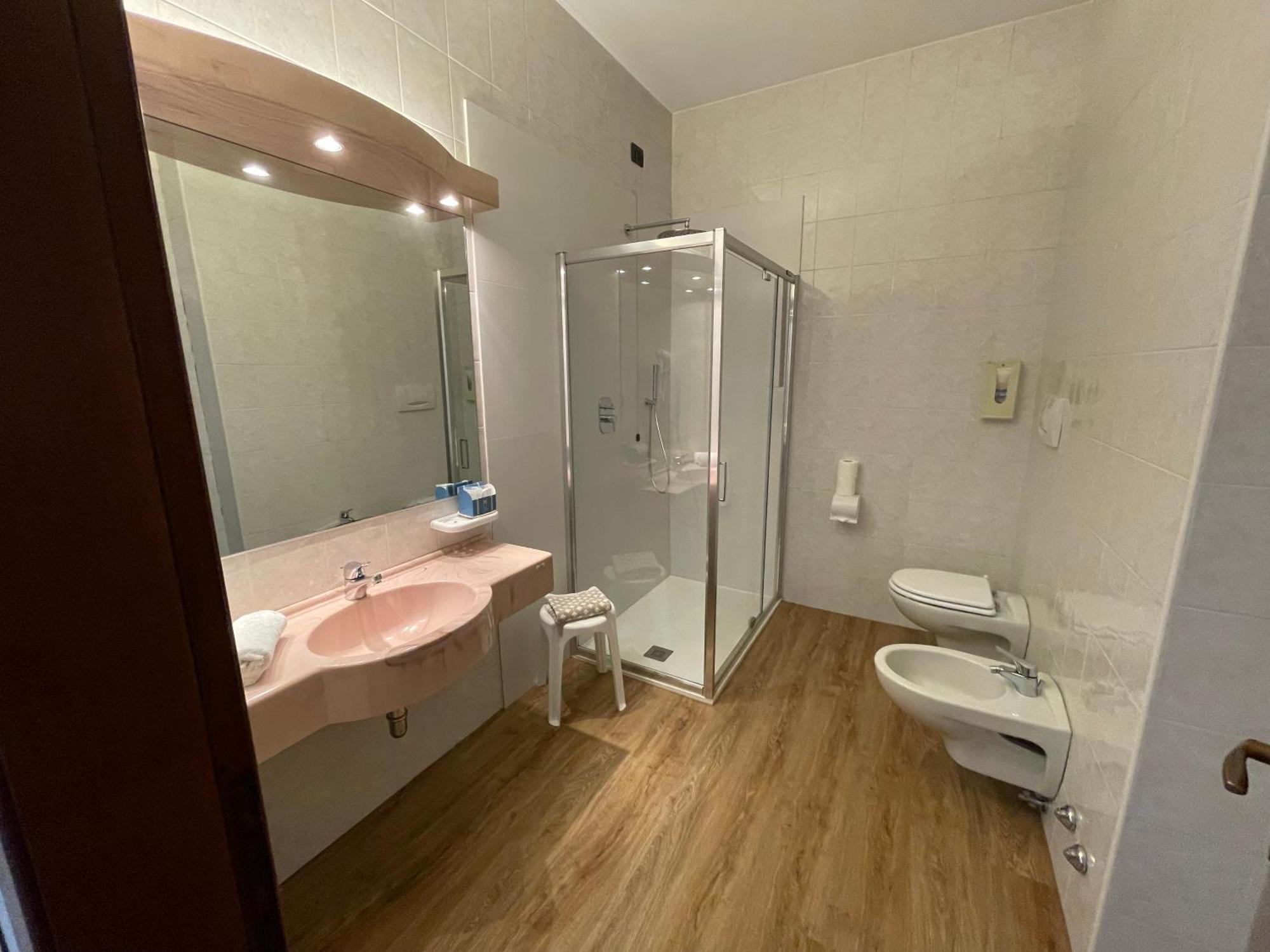 Junior Suite,1698537927:JPEG