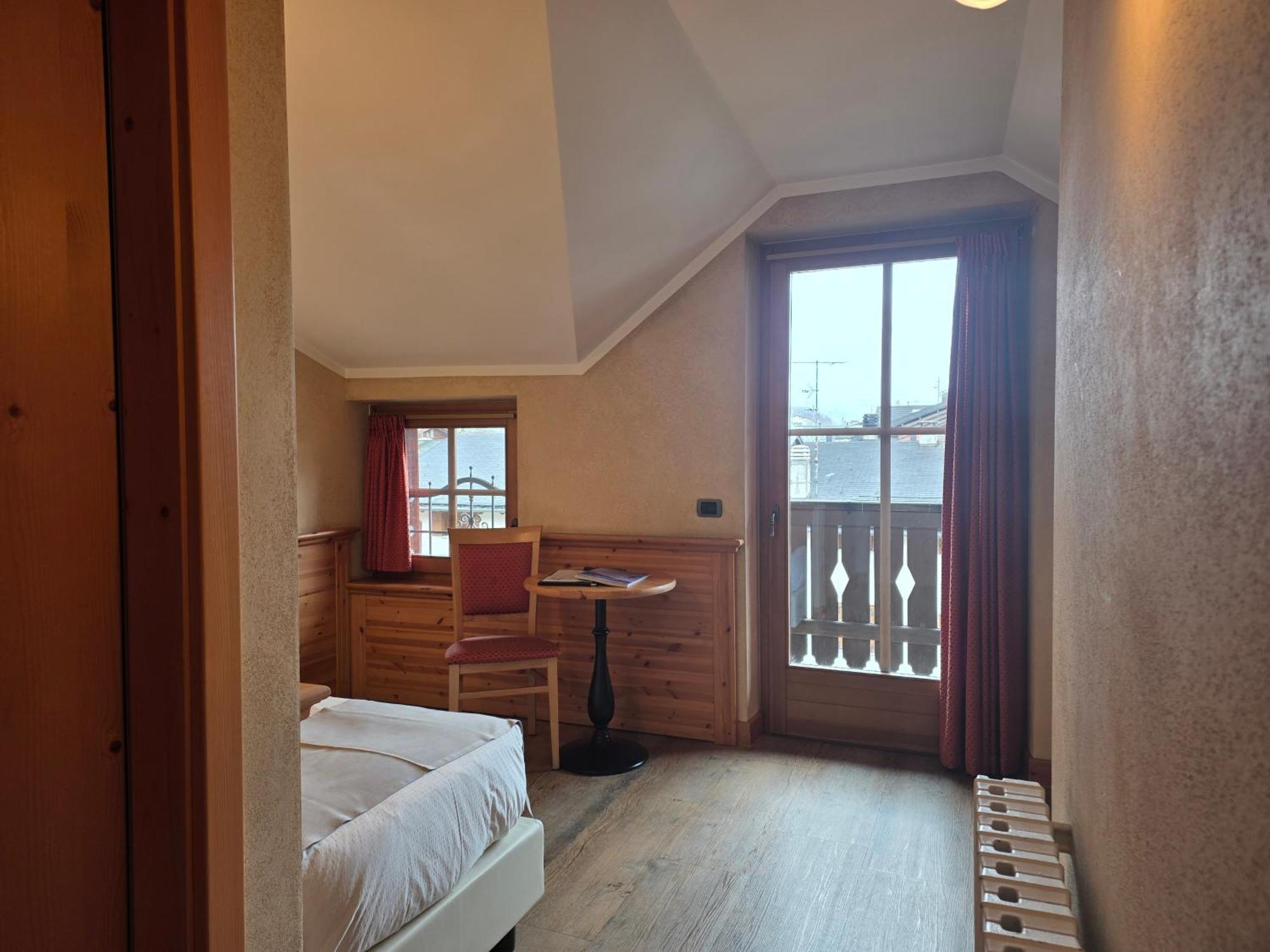 Single Room Balcony,1768560814:JPEG