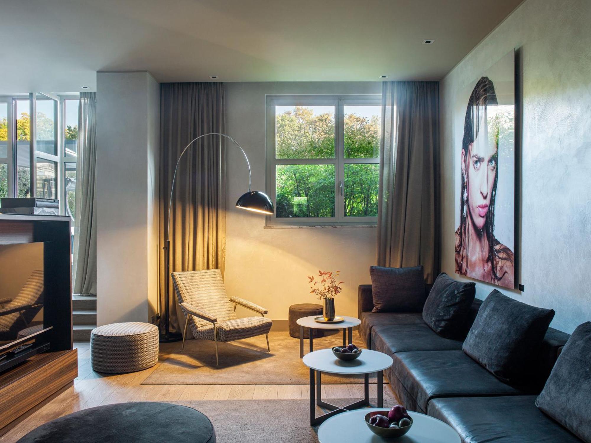 Two Bedrooms Beyond ME Suite Terrace