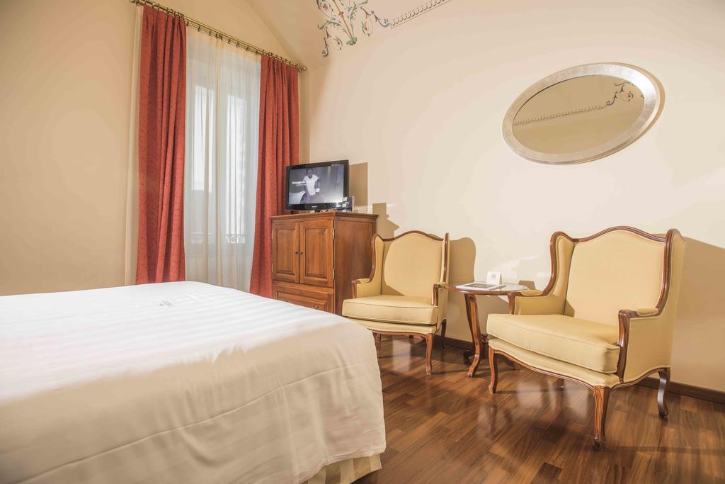 Deluxe Double or Twin Room Tower,266178385:JPEG