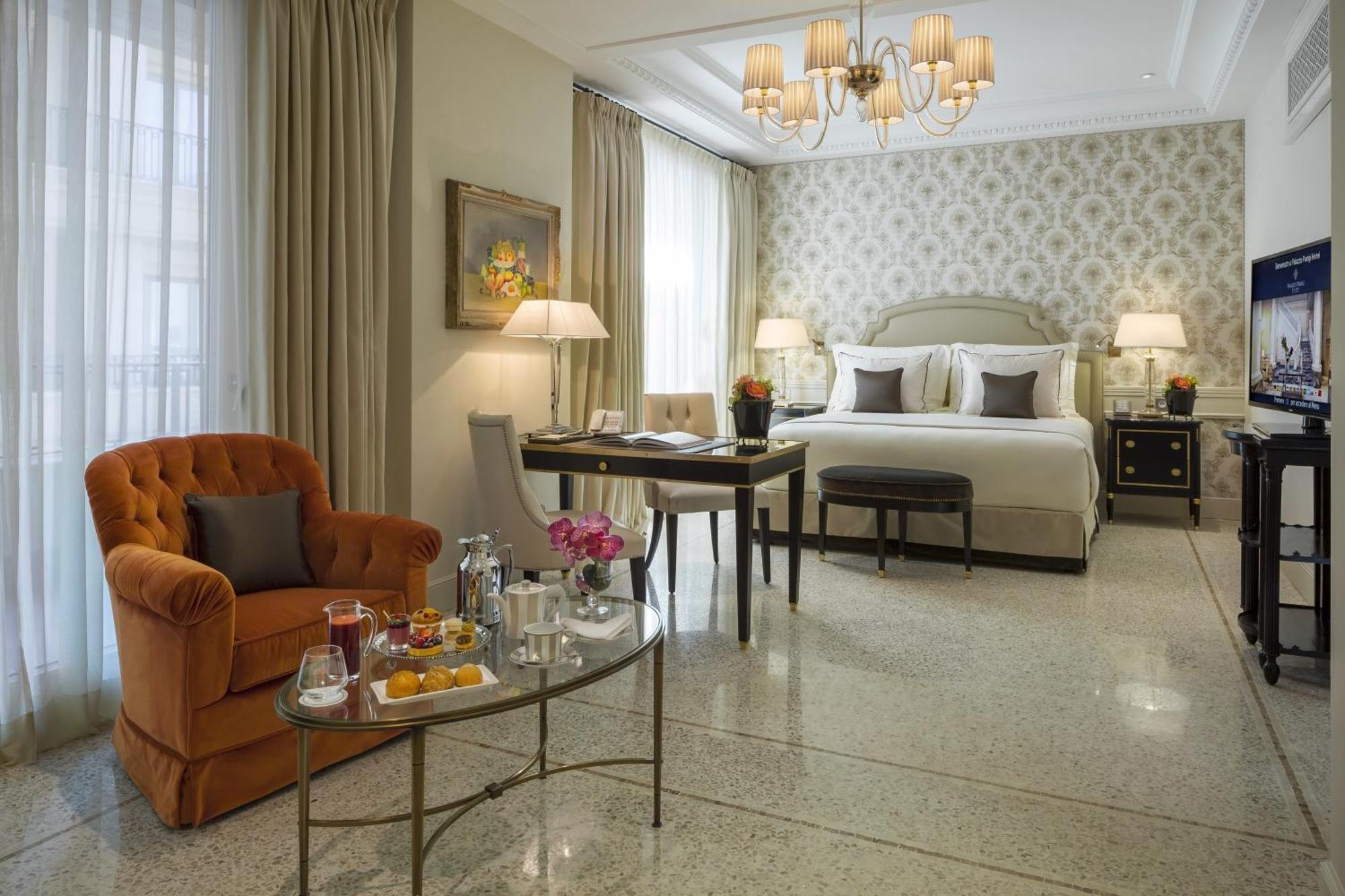 Executive Suite,1589496977:JPEG