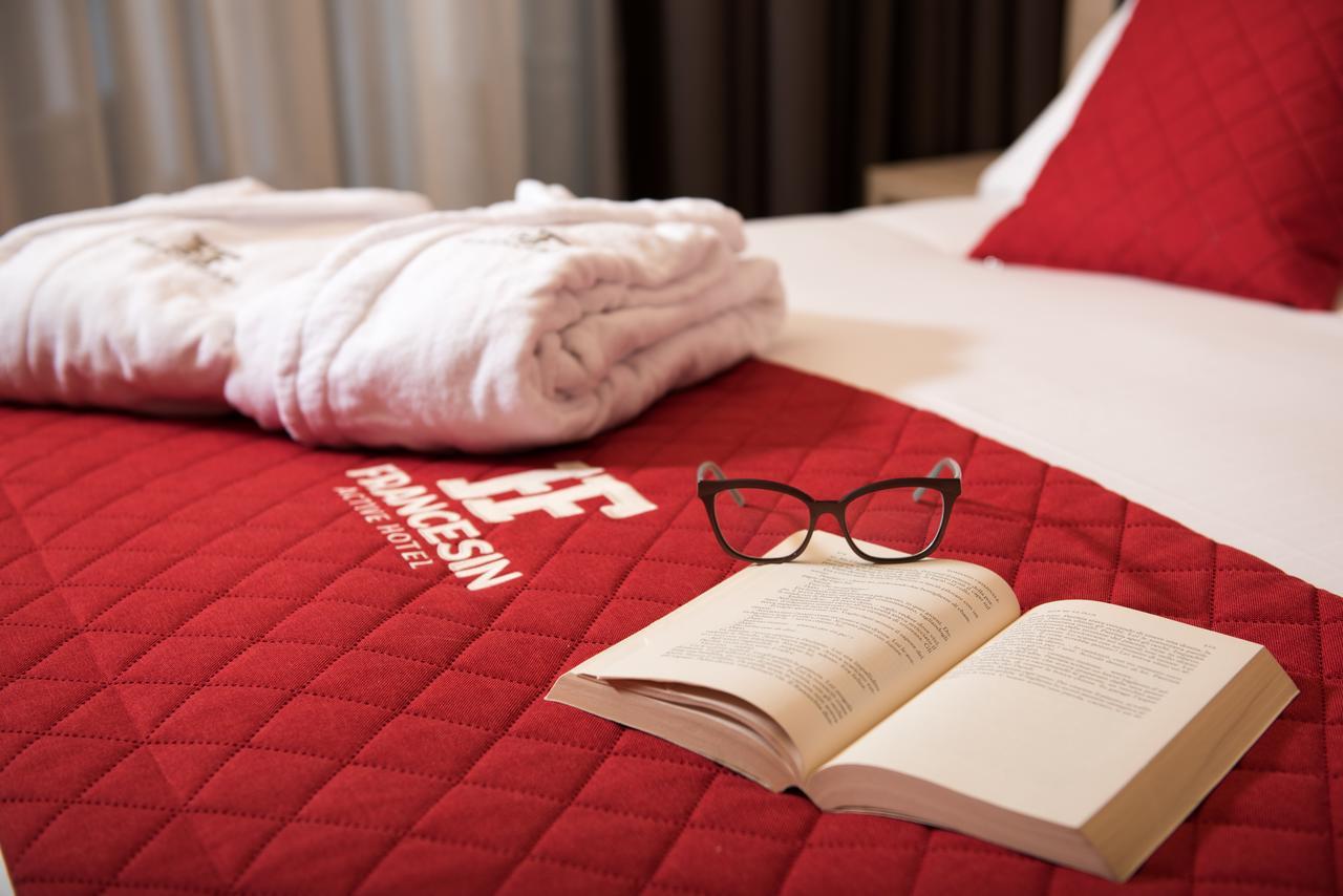 Deluxe Room,636256716:JPEG