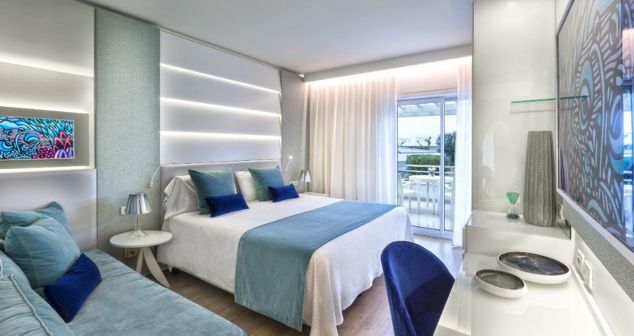 Camera Luxury Vista Città con Divano Letto