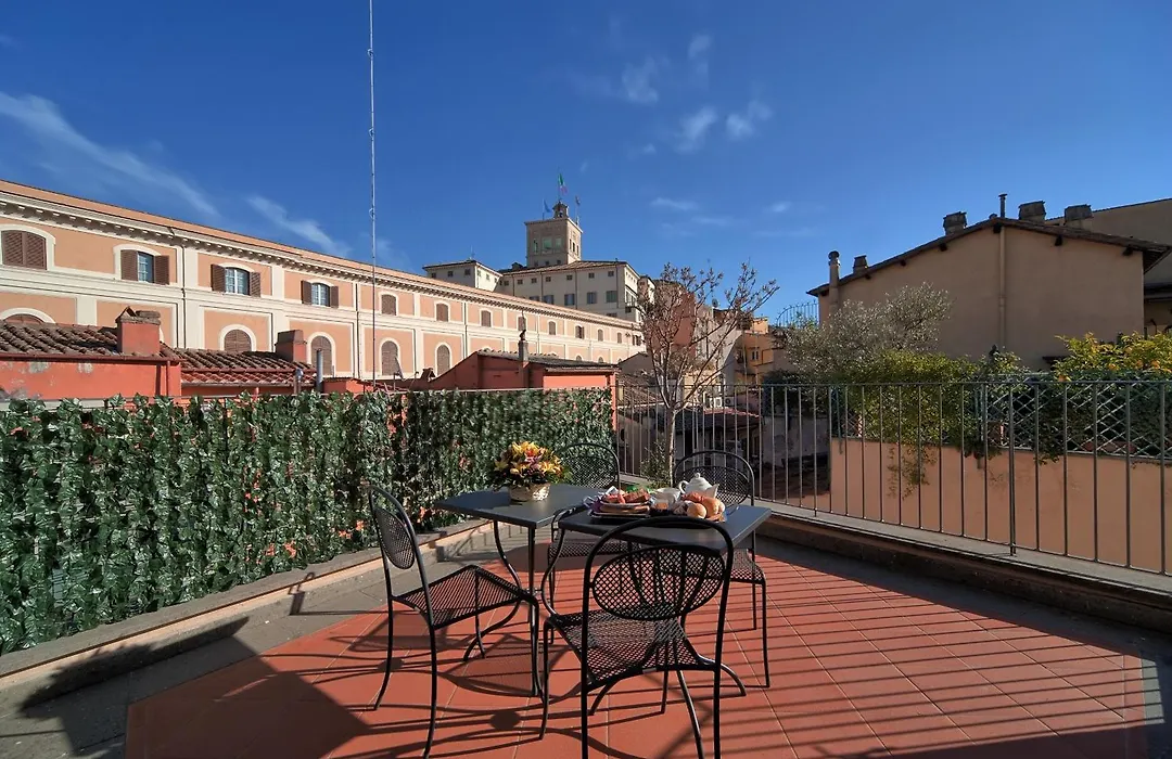 Trevi Palace Luxury Inn-1