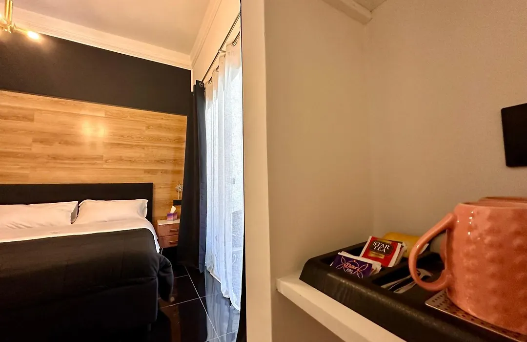 Elegance Rooms Spaccanapoli-1