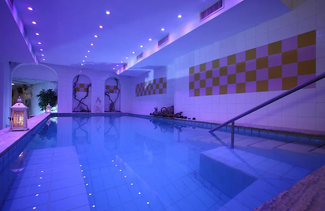 Hotel Bellevue Benessere&Relax-1