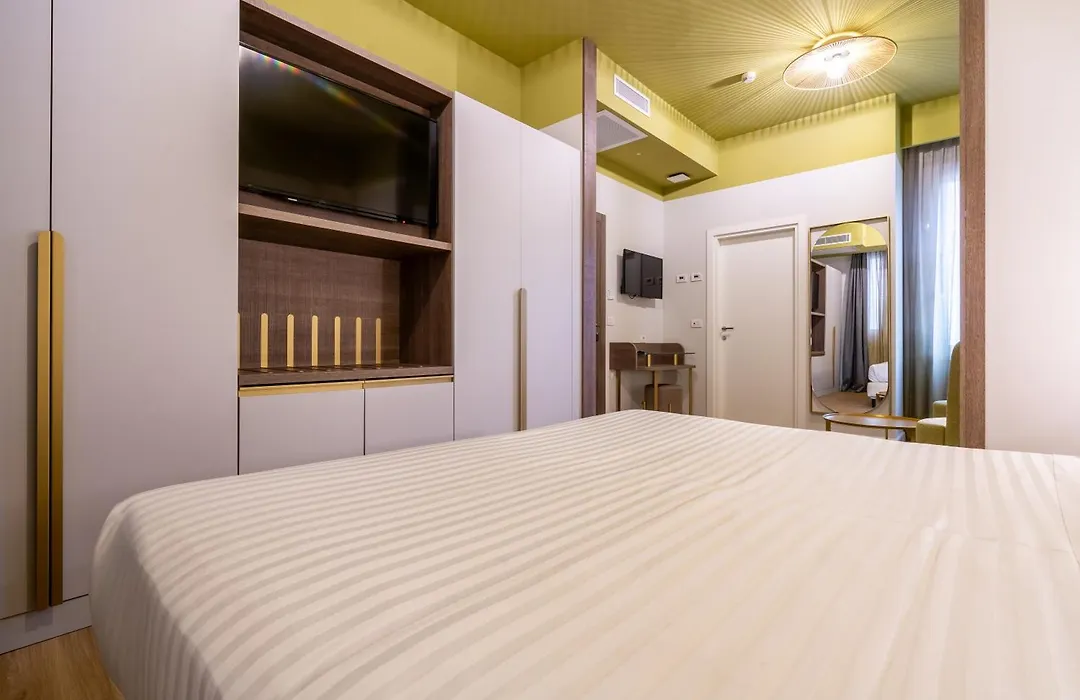 Hotel Regina Elena 57&Oro Bianco SPA-1