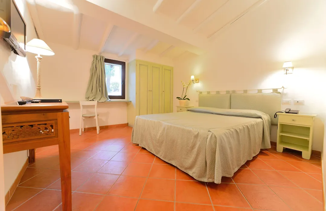 Hotel Ollastu-1