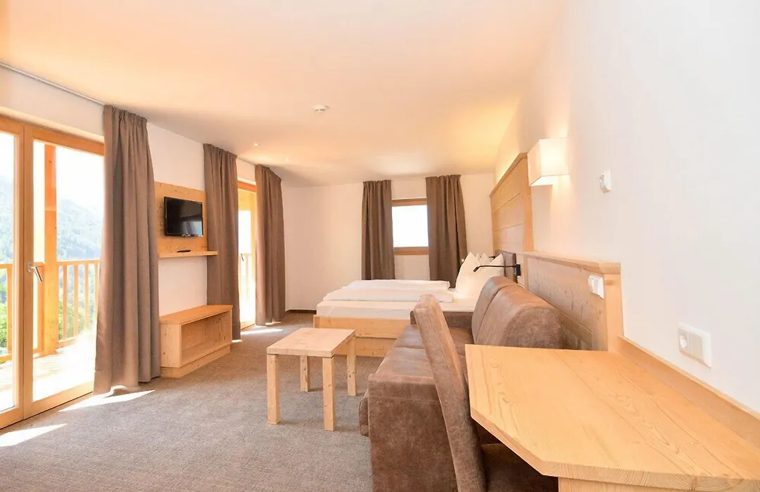 Hotel Fernblick-1