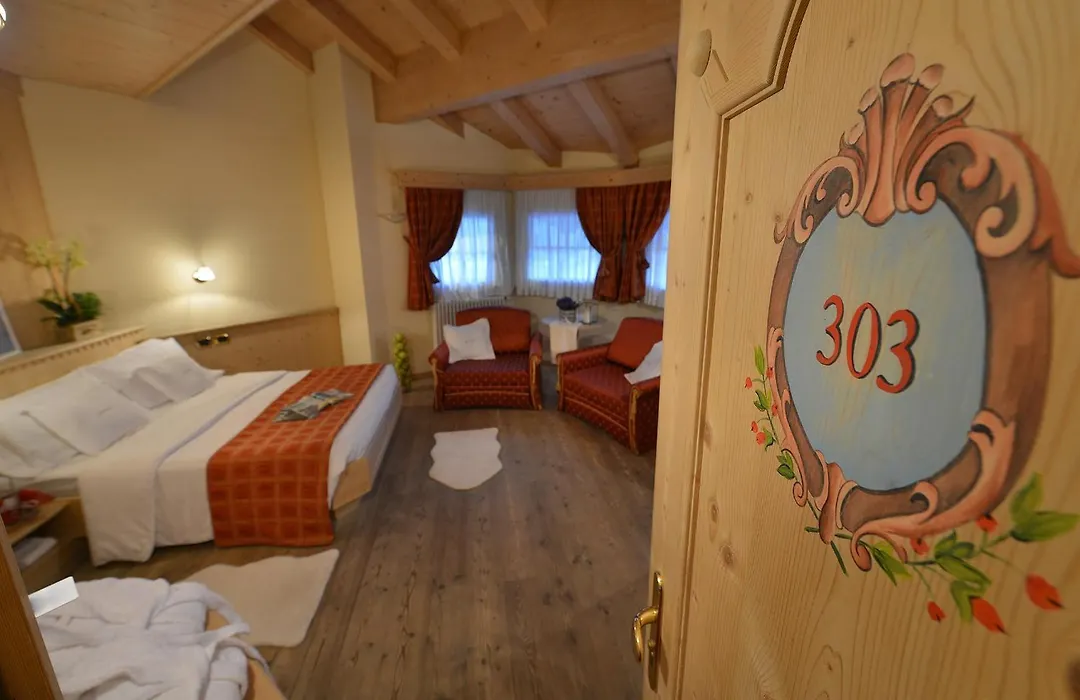 Hotel Cristallo-1