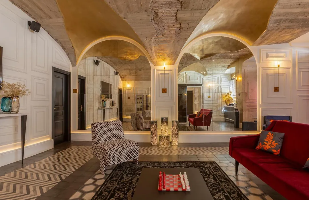 Roma Luxus Hotel-1