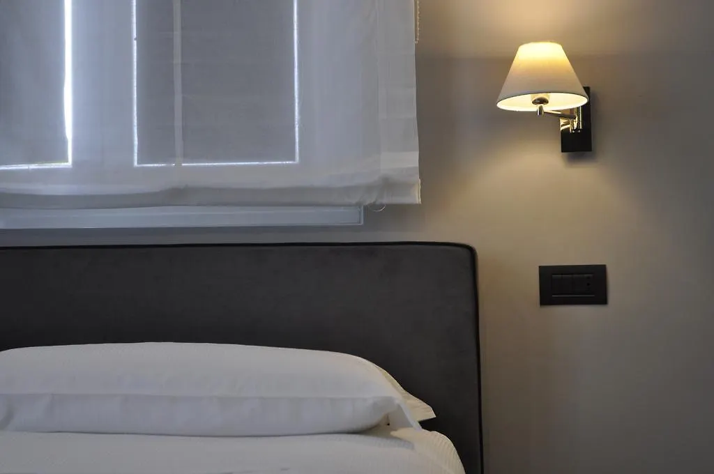 Place 24 Suites & Wellness-1