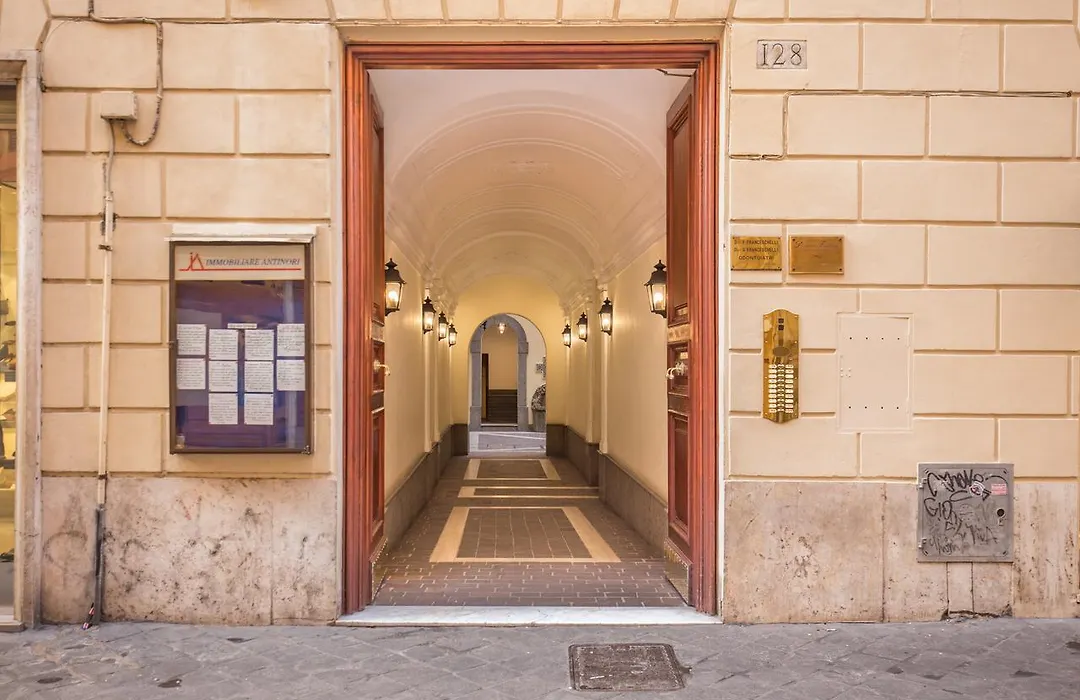 Spanish Steps Miracle Suite-1