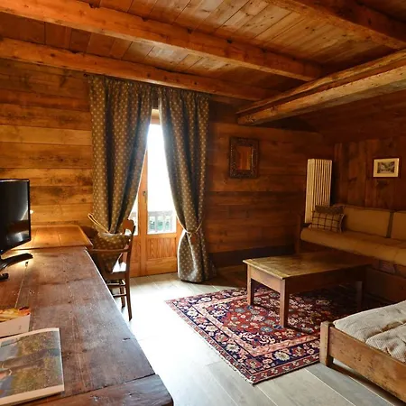 La Madonnina Del Gran Paradiso Wellness Hotel-2