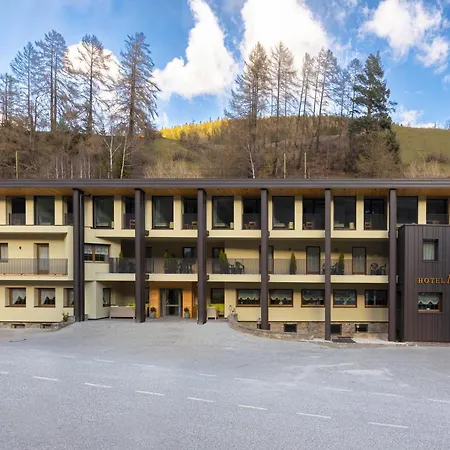 Hotel Maibad-3