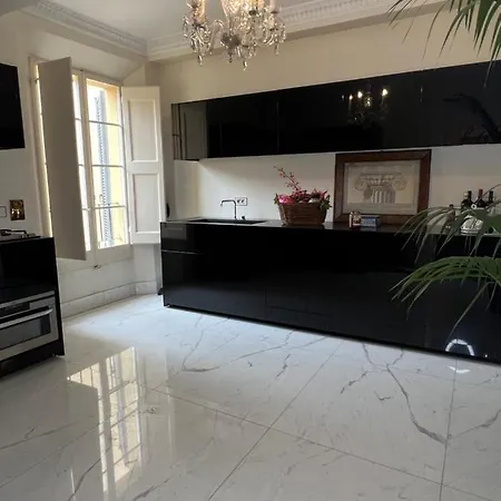Castiglione 27 Luxury Suite-3