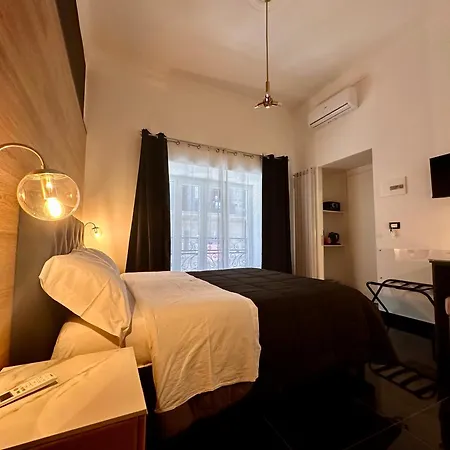 Elegance Rooms Spaccanapoli-3