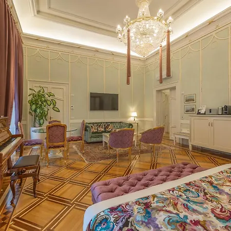 Palazzo Monga Boutique Guesthouse-3