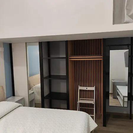 Parthenope Suite Rooms Vomero Vanvitelli a 2 min quartieri spagno via Toledo-2