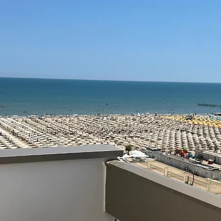 National Hotel-3