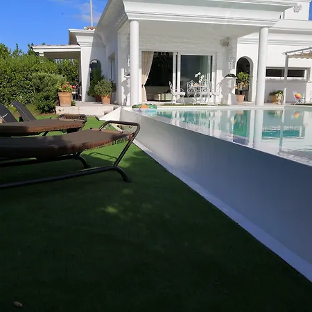 White House Luxury Hospitality-3