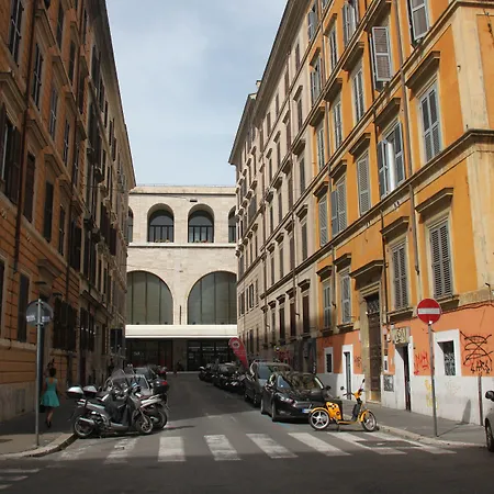 Roma Vespahouse-2