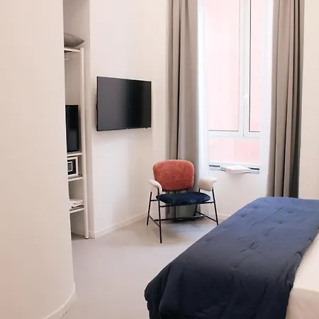 Six Luxury Rooms Quartieri Spagnoli-3
