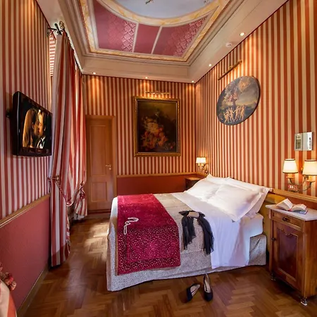 The Inn At The Spanish Steps-3
