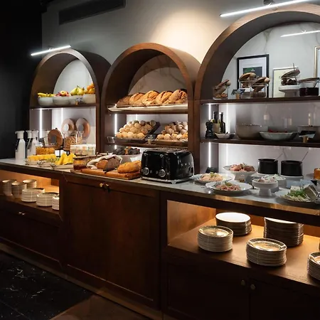 Radisson Collection Hotel, Palazzo Touring Club Milan-2