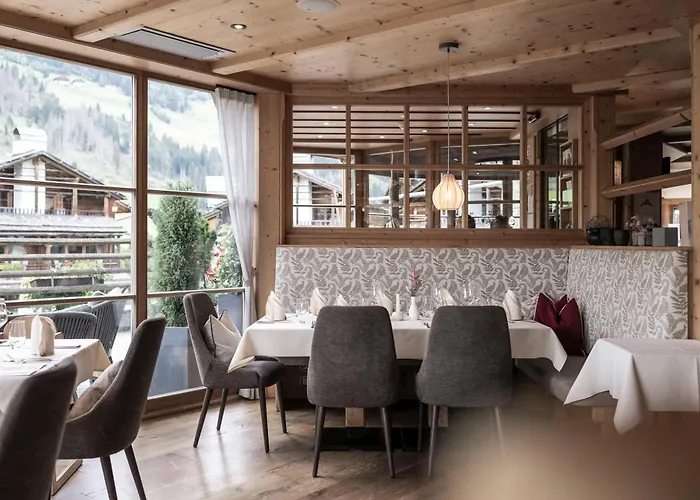 Post Alpina - Family Mountain Chalets San Candido