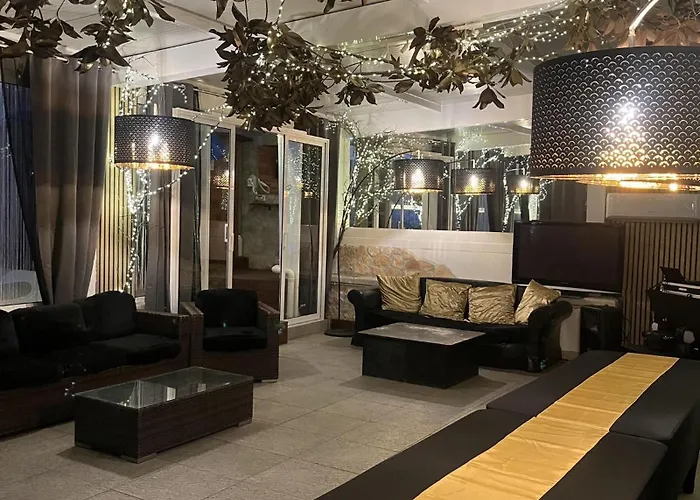 Villa Roma Open Space - Location per eventi 2 piscine riscaldate -
