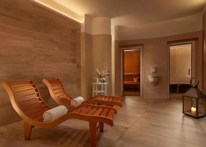 Sina Villa Medici, Autograph Collection Firenze